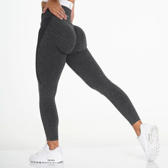 woman wearing yoga leggings for the gym or cardio